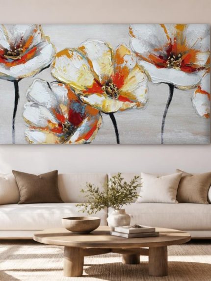 Witte Klaprozen met Goudaccent, Bloemen & Stilleven schilderij aan de muur in interieur