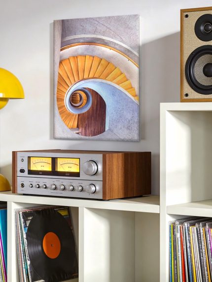 Spiraal van Hout en Beton, Abstract & Modern schilderij aan de muur in interieur
