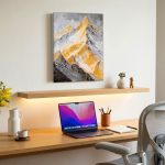 Gouden Bergtop bij Zonsopgang, Natuur & Landschap schilderij aan de muur in interieur