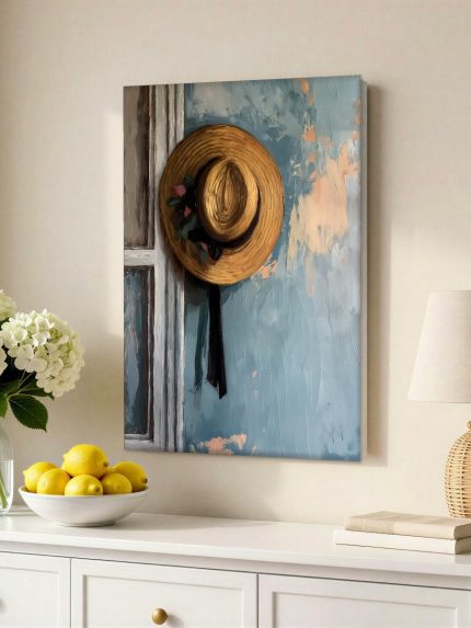 Strohoed met Rozenlint, Bloemen & Stilleven schilderij aan de muur in interieur
