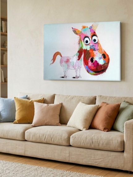 Kleurrijk Paard met Speelse Blik, Dieren schilderij aan de muur in interieur
